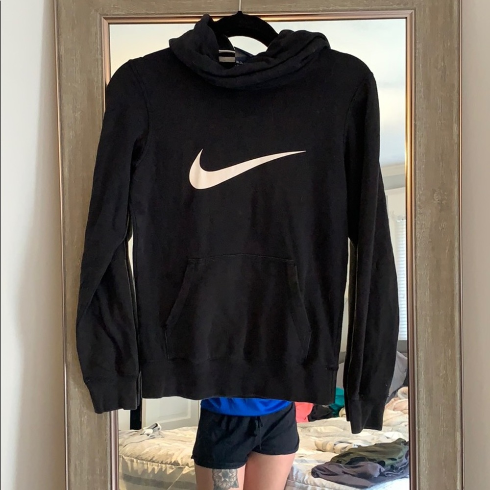 Black nike sweatshirt